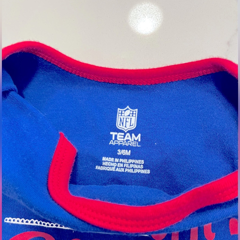 Giants baby bodysuit 🏈 - Picture 3 of 3